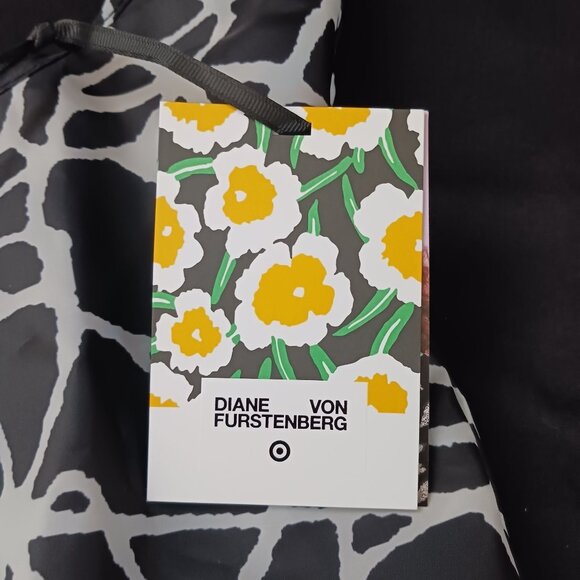 NWT, Diane Von Furstenberg x Target, Reusable Reversible Market Bag, Carry-all - Picture 7 of 10